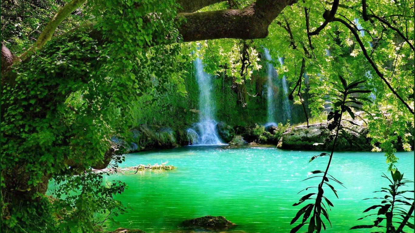 آبشار کورشونلو (Kurşunlu Waterfall):